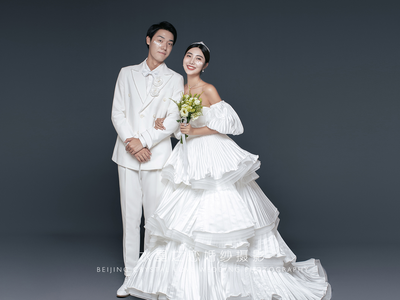 婚纱照图片2022款,即将2021最流行的四种婚纱照风格