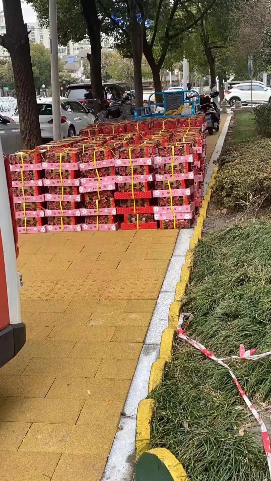 无锡隔离送车厘子,无锡隔离物资车厘子