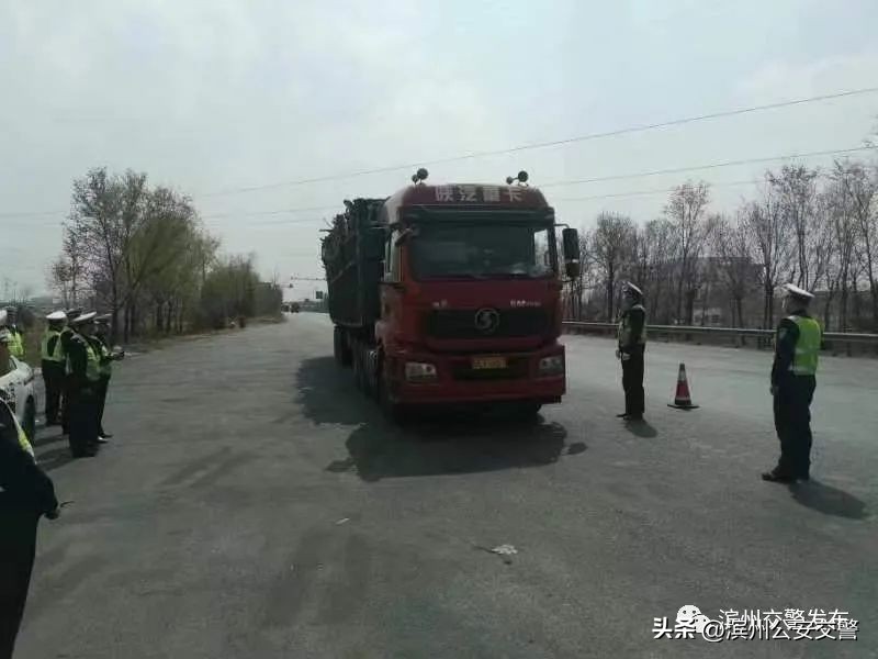 超载罚款1000扣6分管多久,超载罚款200扣一分是超载多少范围