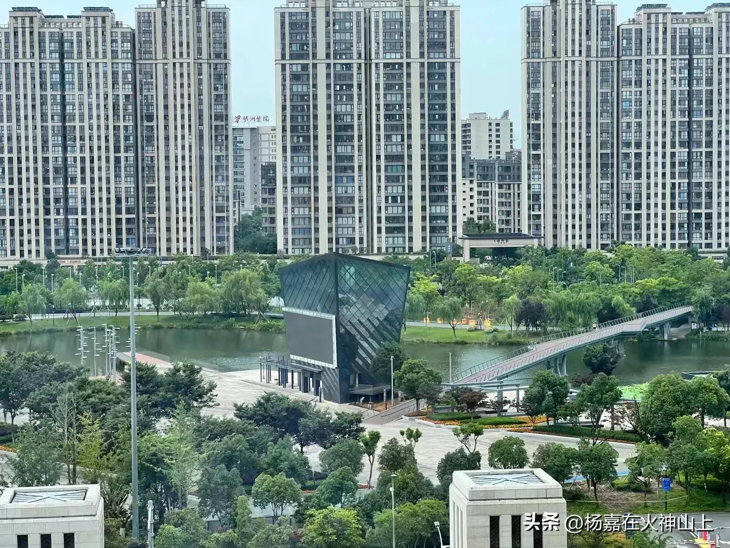 宁波海曙江山万里楼盘详情,宁波江山万里大平层成交价