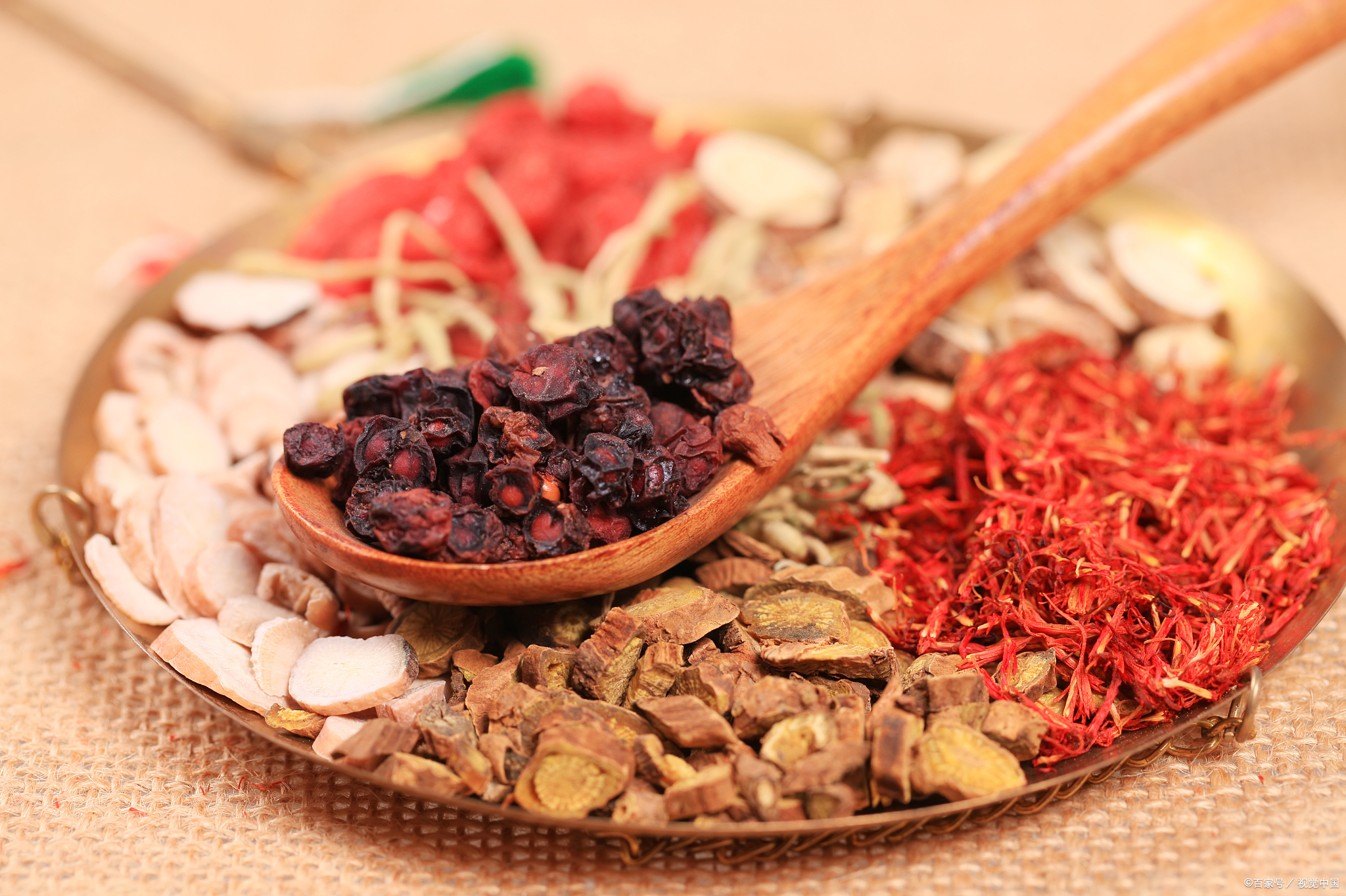 骨折活血化瘀止痛方,治疗骨折活血化瘀的药方