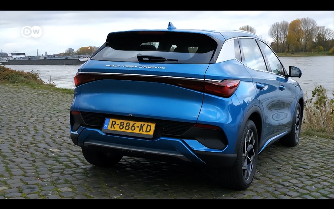 比亚迪难起火怎么回事,比亚迪说不会起火的刀片电池