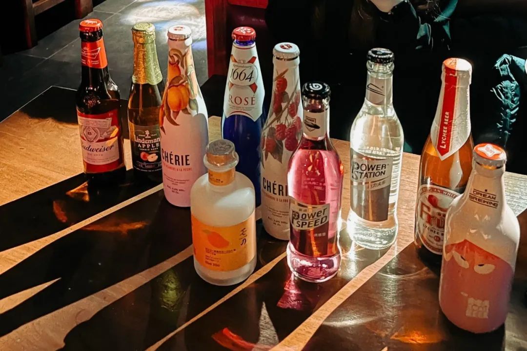 十足便利店这么贵为什么开得起来,便利店价格贵为什么还生意火爆