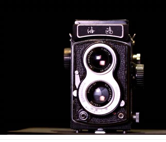 你可还记得黑白电视机上的彩色贴膜？回顾一些八九十年代生活用品