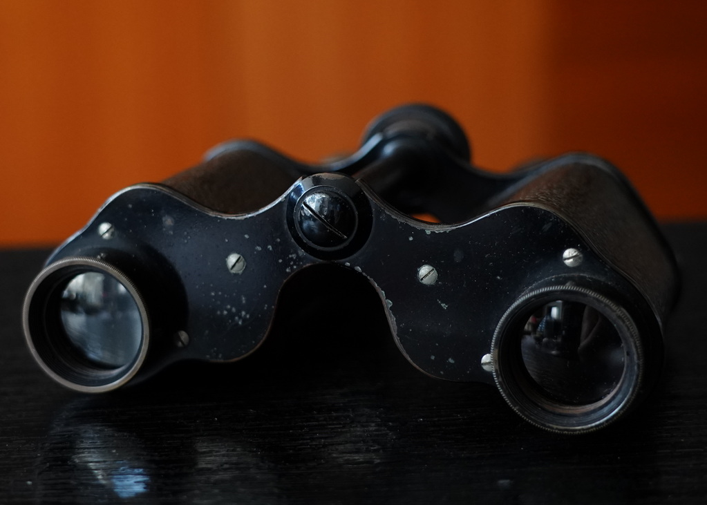 战争时期的老式军用望远镜,战争年代的18倍望远镜