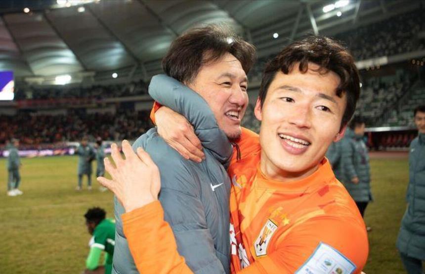 孙准浩被犯规韩国反应,#韩国国脚孙准浩正式被批捕