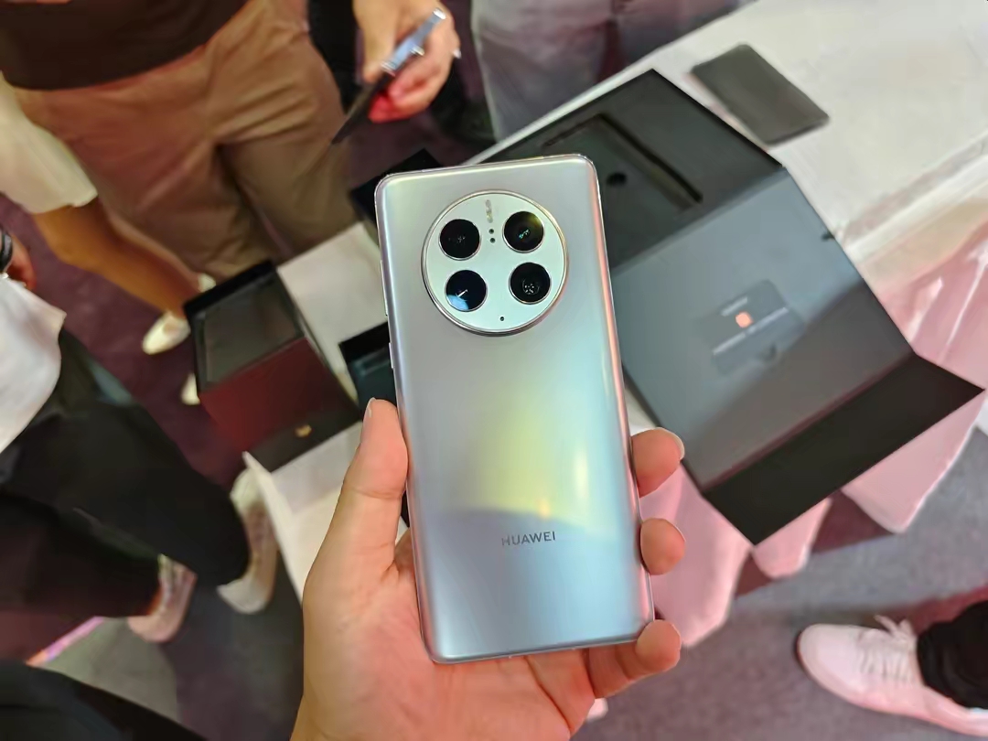 懂行的人建议买华为还是荣耀平板,懂行的人建议买华为还是小米手机