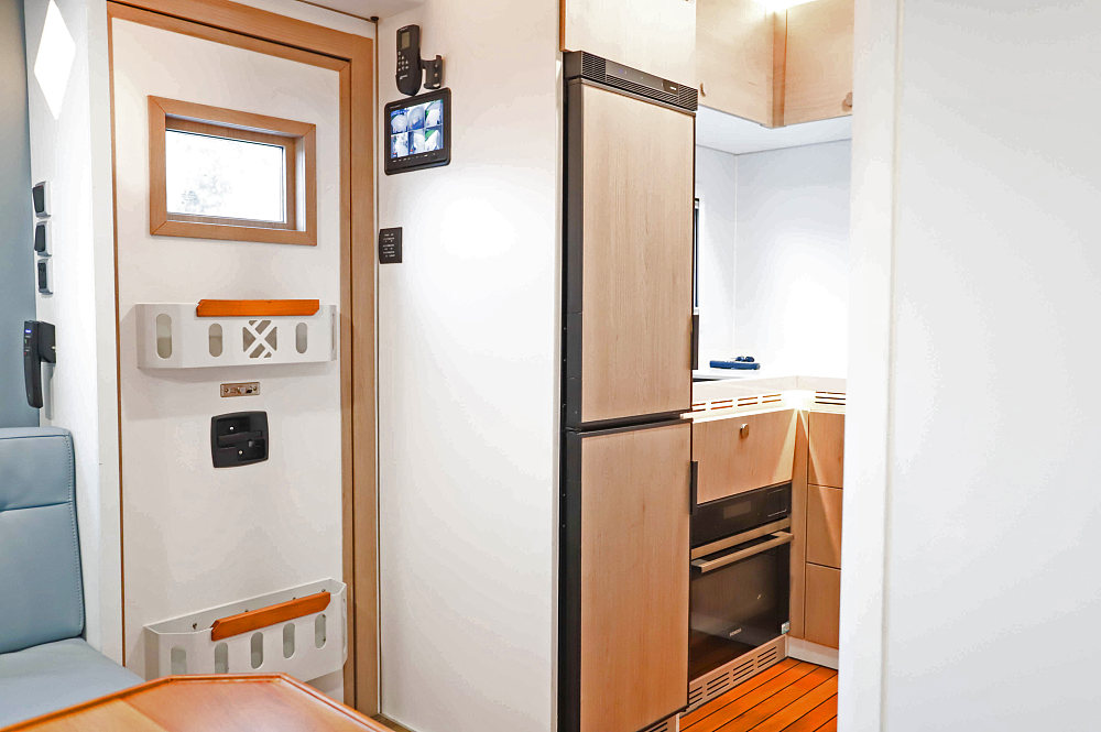 c2本可以开房车吗,能进市区的c型越野房车