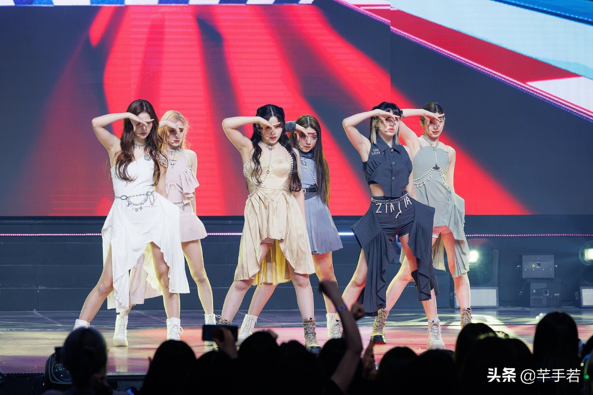 jyp新女团nmixx成员宣传,jyp新女团签售切屏