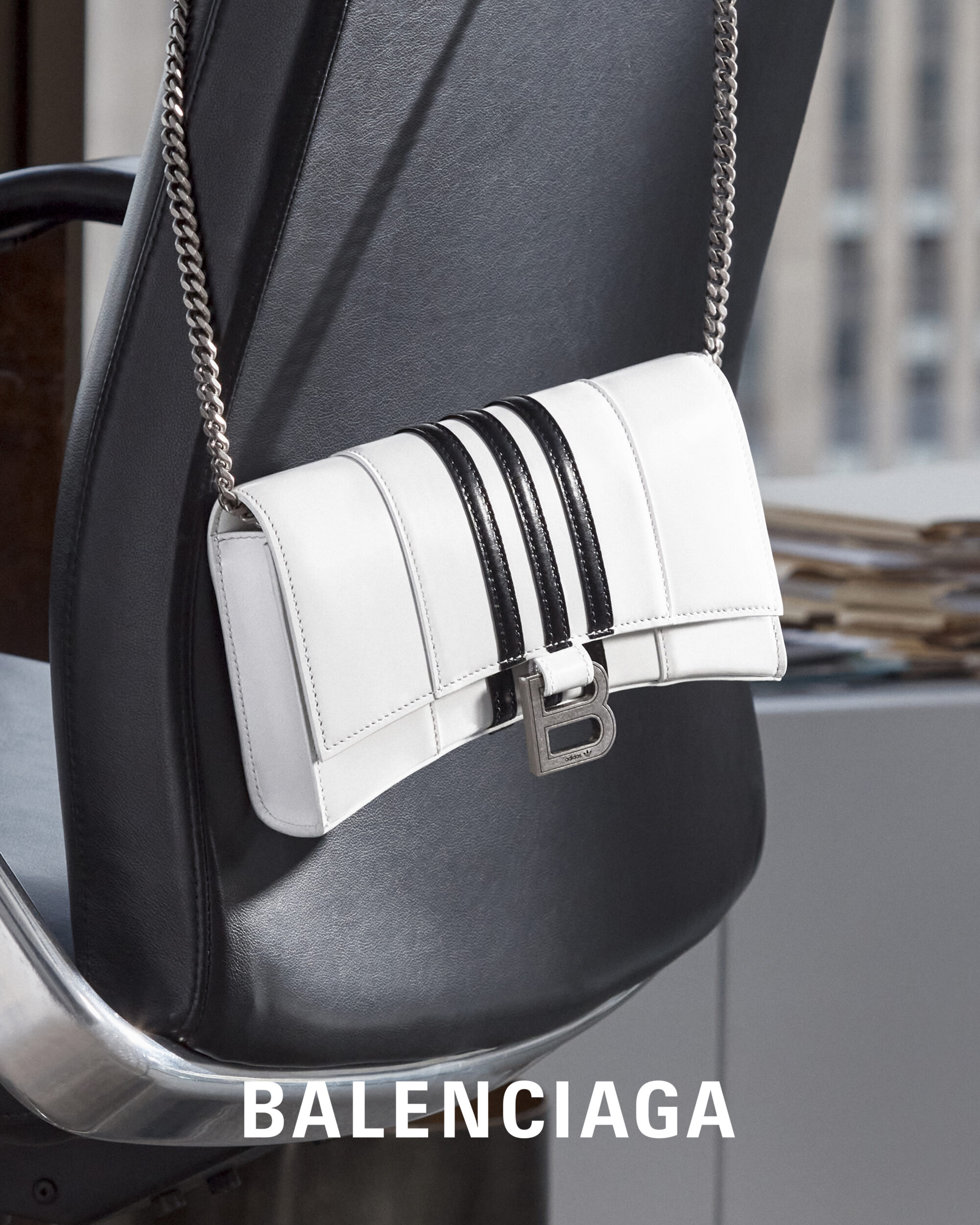 balenciaga联名adidas织带牛仔外套,balenciagaadidas发布会