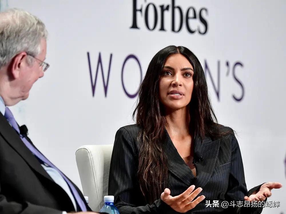 金卡戴珊亿万富翁,金卡戴珊kimkardashian