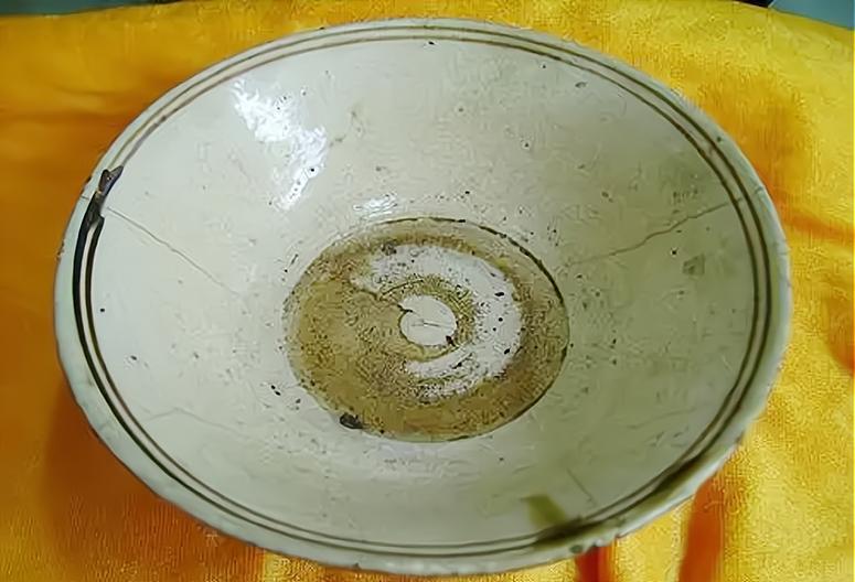 俗语“东西*不五**送，送了人财空”，*不五**送指什么？为何人财空？