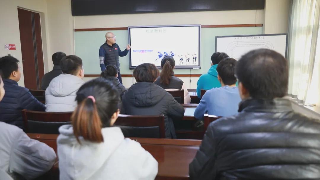 冬奥赛场的火眼金睛,冬奥会高山滑雪裁判吉林体院