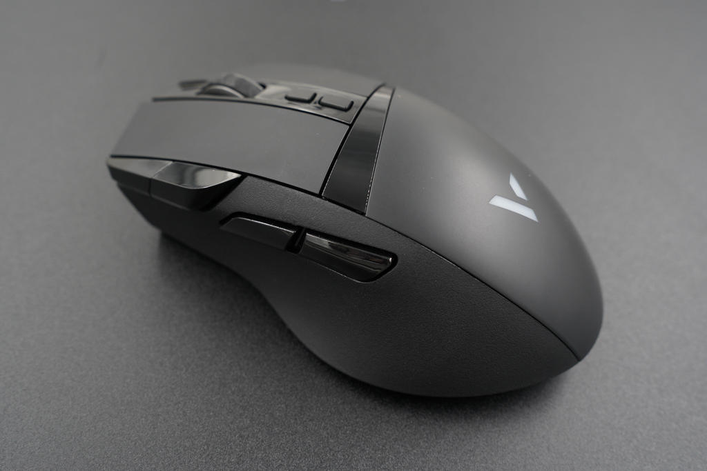 我不允许你没看过！元旦入手一套亮闪闪幻彩鼠垫，你喜欢吗