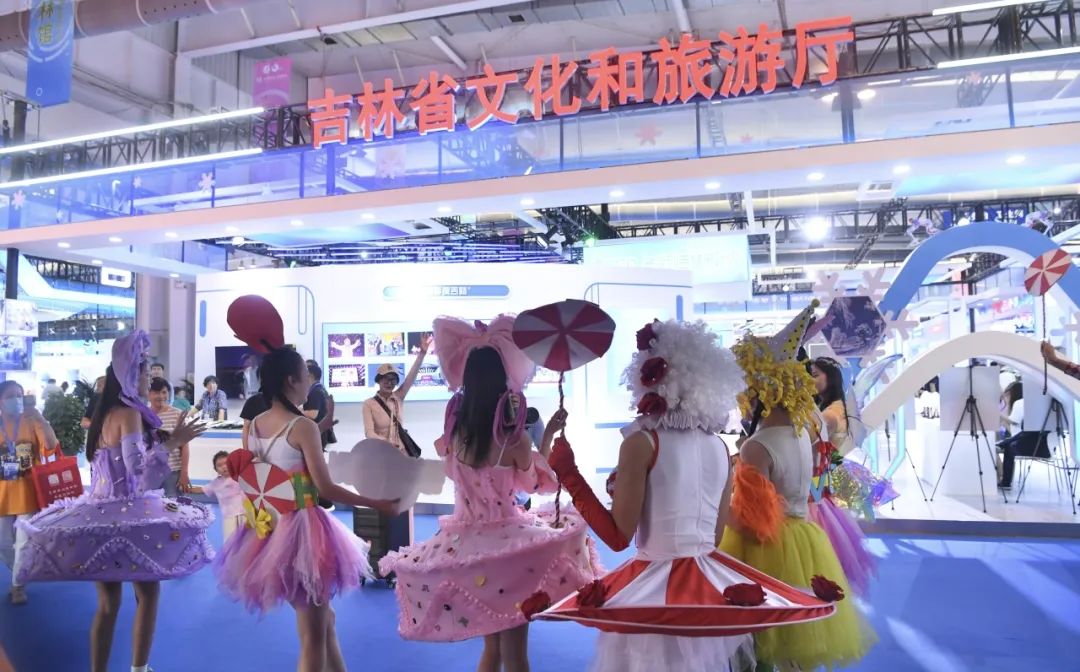 鎶㈠厛鎺㈢濂ョ壒鑾辨柉,鎶㈠厛鎺㈠崠鍦哄畬鏁寸増