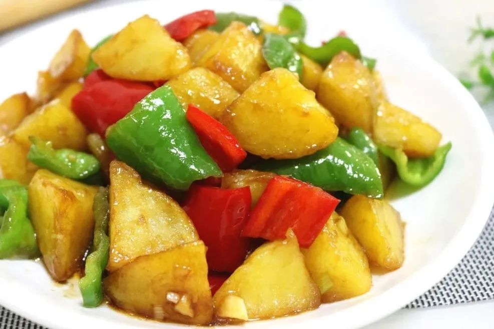 蔬菜和肉类的热量对比,三种蔬菜的热量超高