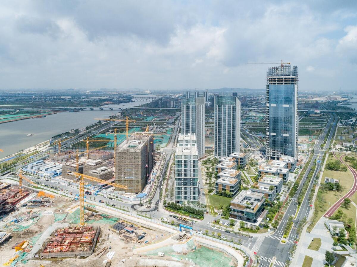 股市将结束短期震荡重回上升趋势,股市行情冲高回落后市怎么走