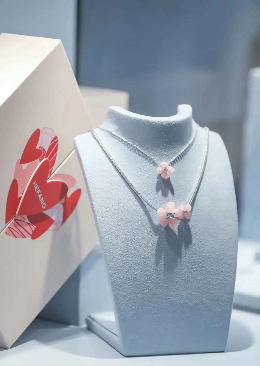 中年人买珠宝的心理,爱买珠宝的人什么心理