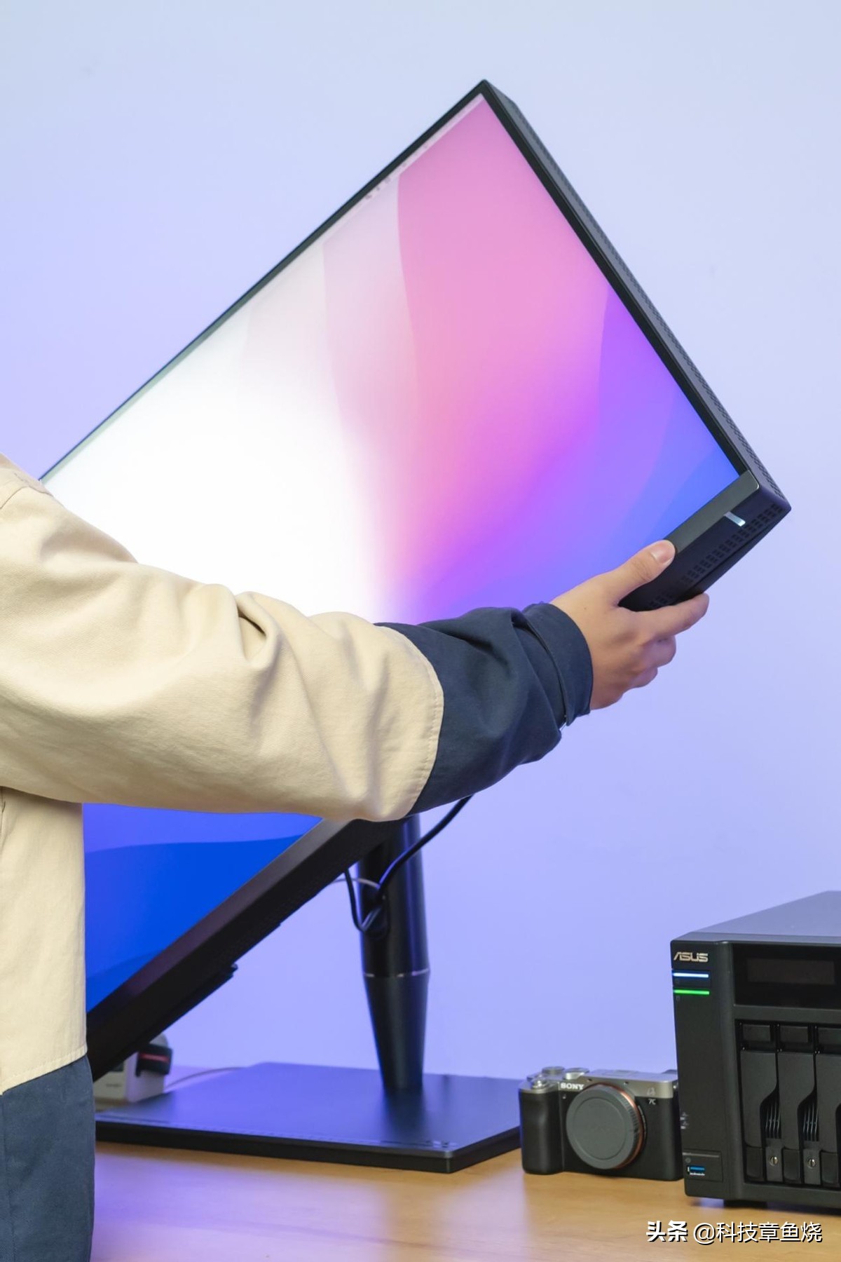 华硕pa248qv对比评测,华硕pa32ucx显示器开箱