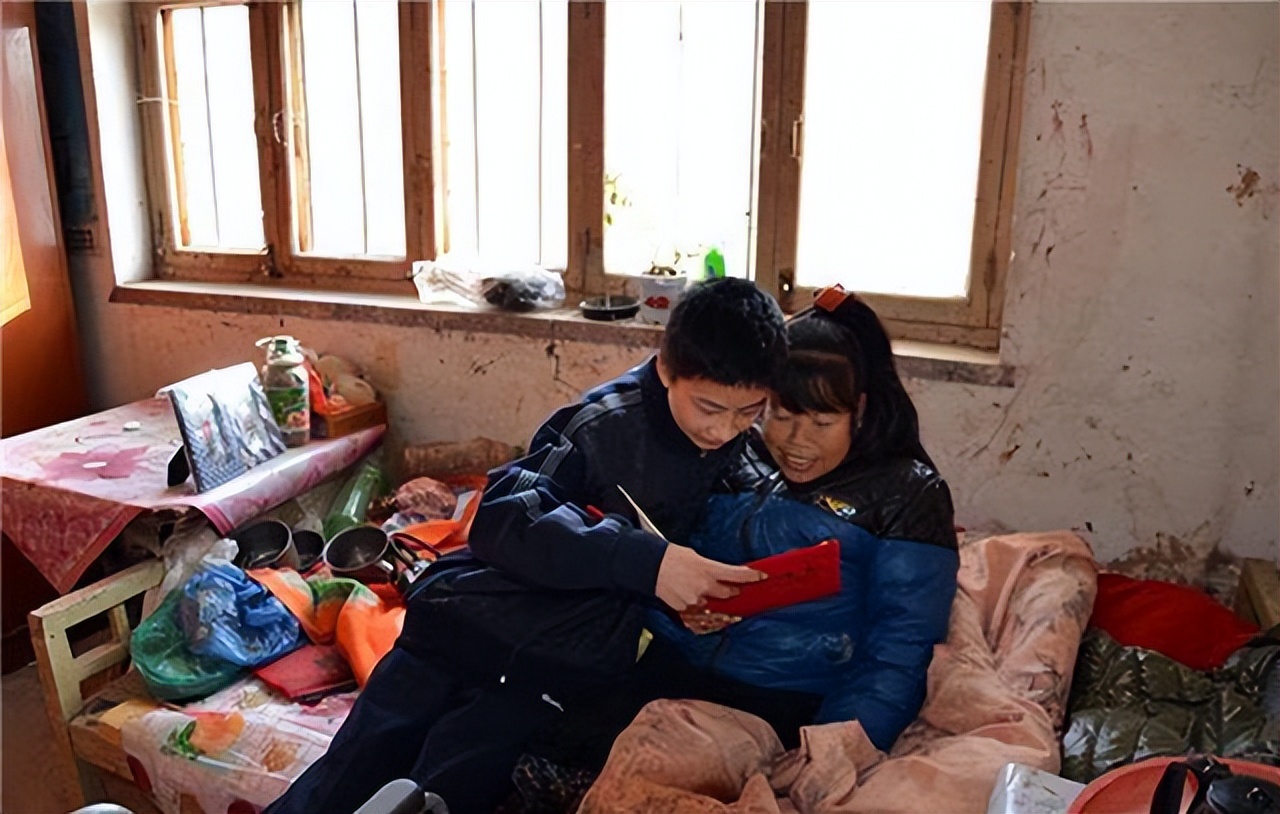 十位大神级的高考状元一览表,最牛状元高考749分现状如何