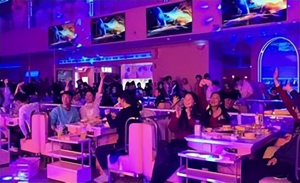 季季红火锅发展历程,季季红火锅是哪里的火锅