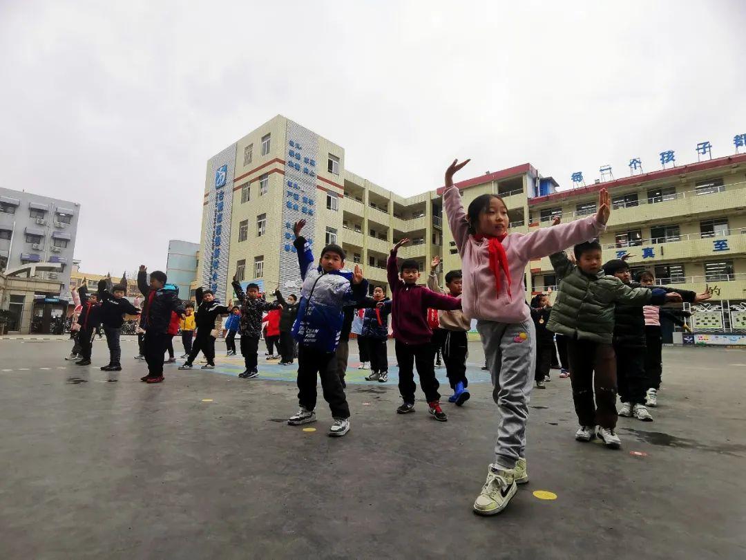 瀛︽牎绀惧洟涓板瘜澶氬僵,缂ょ悍绀惧洟娲诲姩