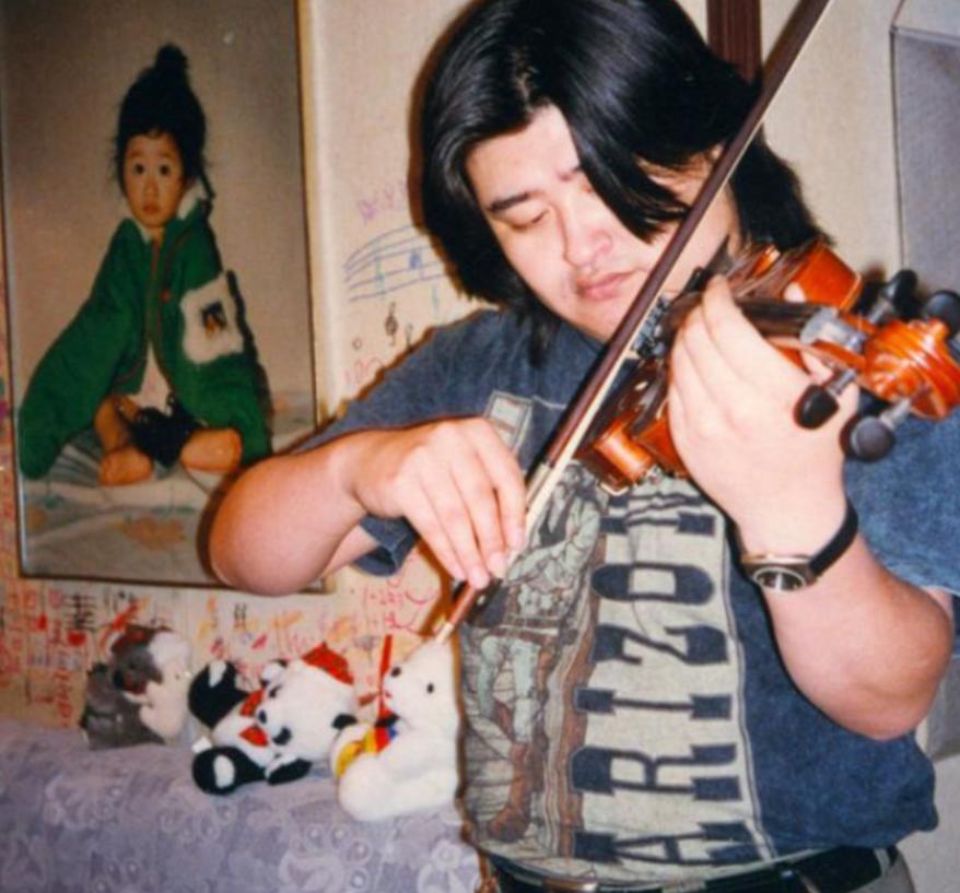 华语乐坛公认第一人刘欢,刘欢年轻成就