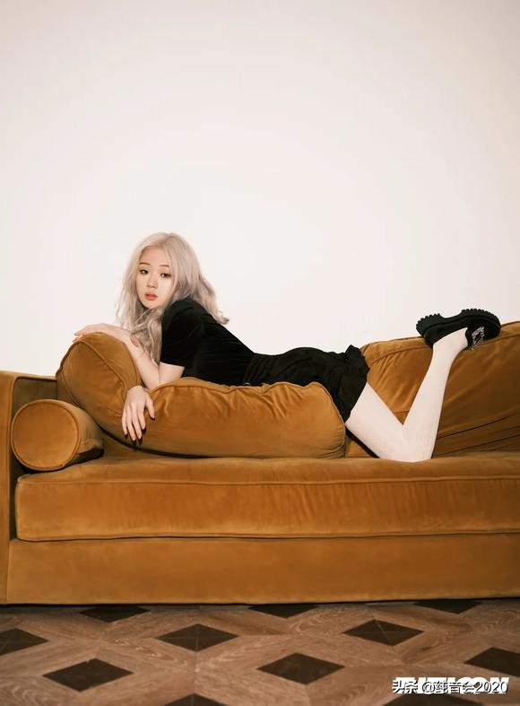 单依纯未出道之前的视频,单依纯19岁生日发新歌