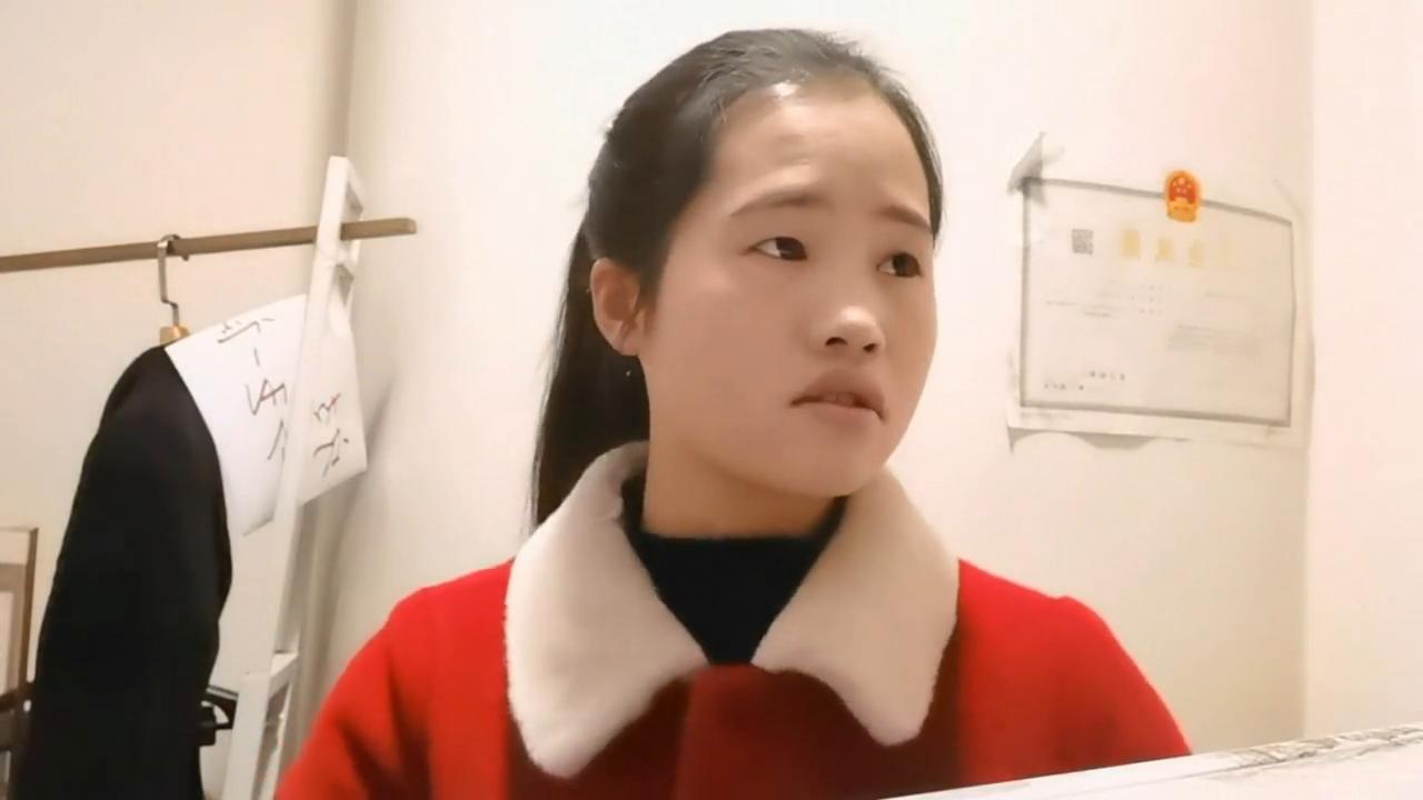 读了大学在服装店上班，感觉读书的作用一点都没有发挥的余地