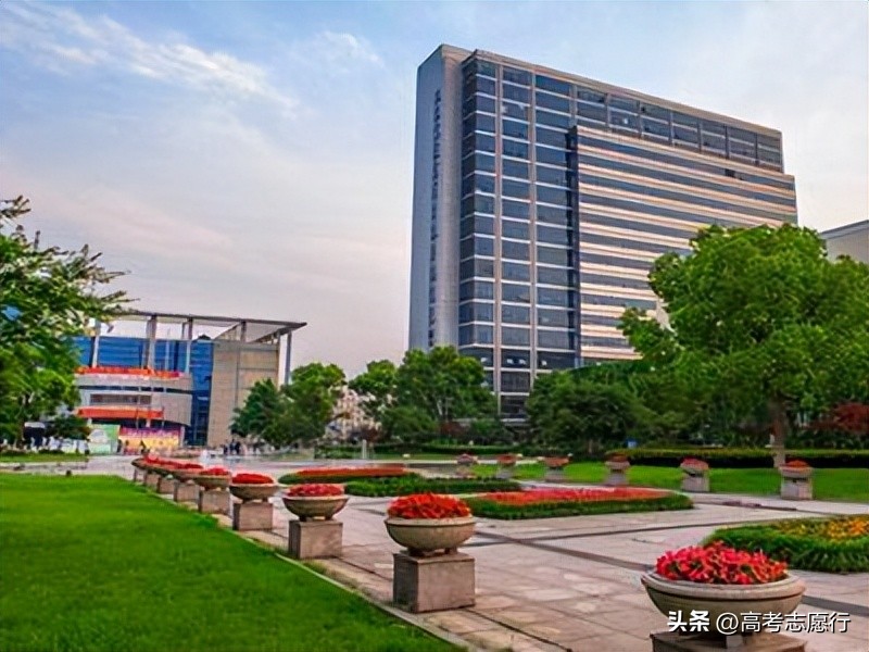 医学院历史悠久,近年创办的医学院