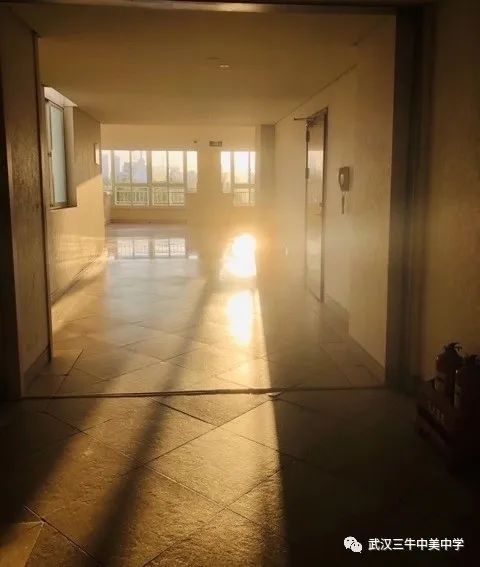 记录毕业典礼的快乐时光,学校毕业典礼上的那些事