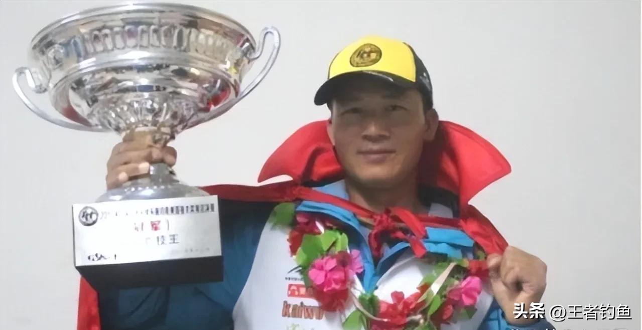 刘志强野钓鲫鱼绝密技巧,刘志强钓鱼视频野钓实战全集