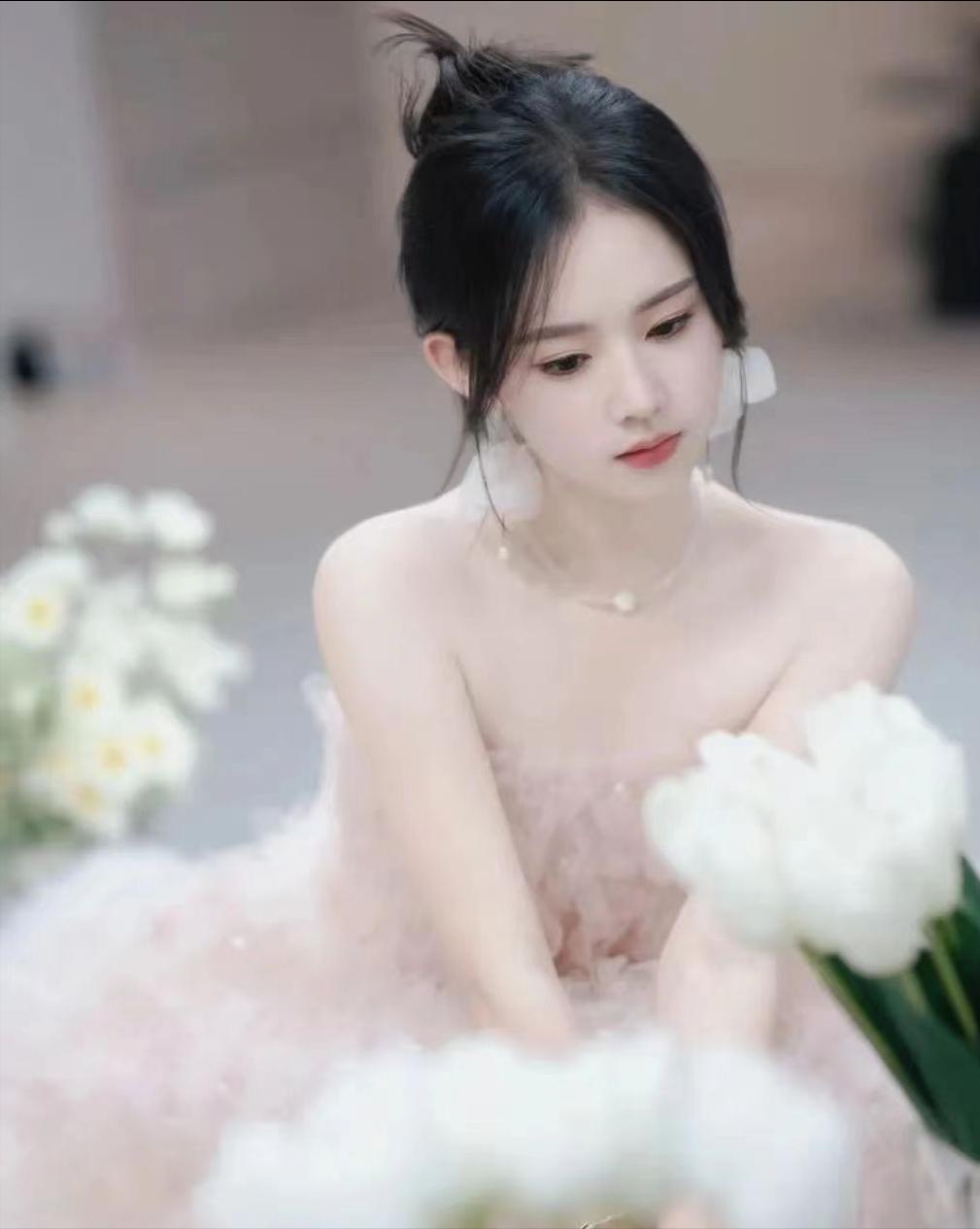 那冰山前夫，居然来求和：你不要跟他在一起，我们重新开始好不好