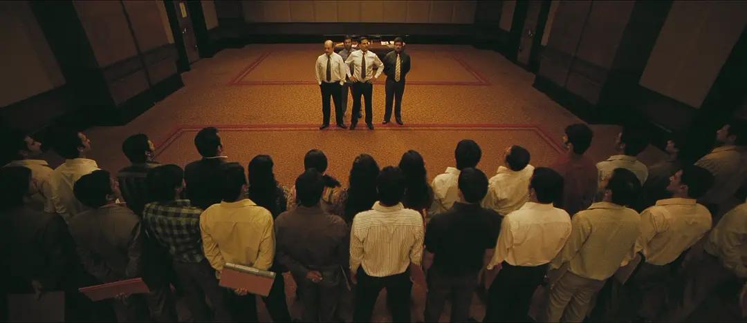 *子骗**假冒调查局大肆搜刮，真实事件改编电影《26个特殊劫匪》