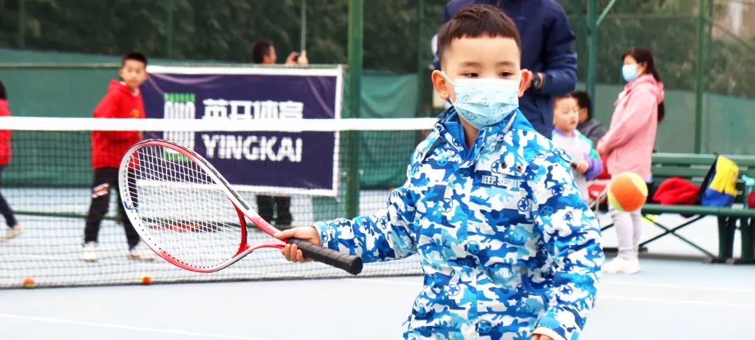 全民健身日健身盛宴点燃运动激情,周末公益养生课