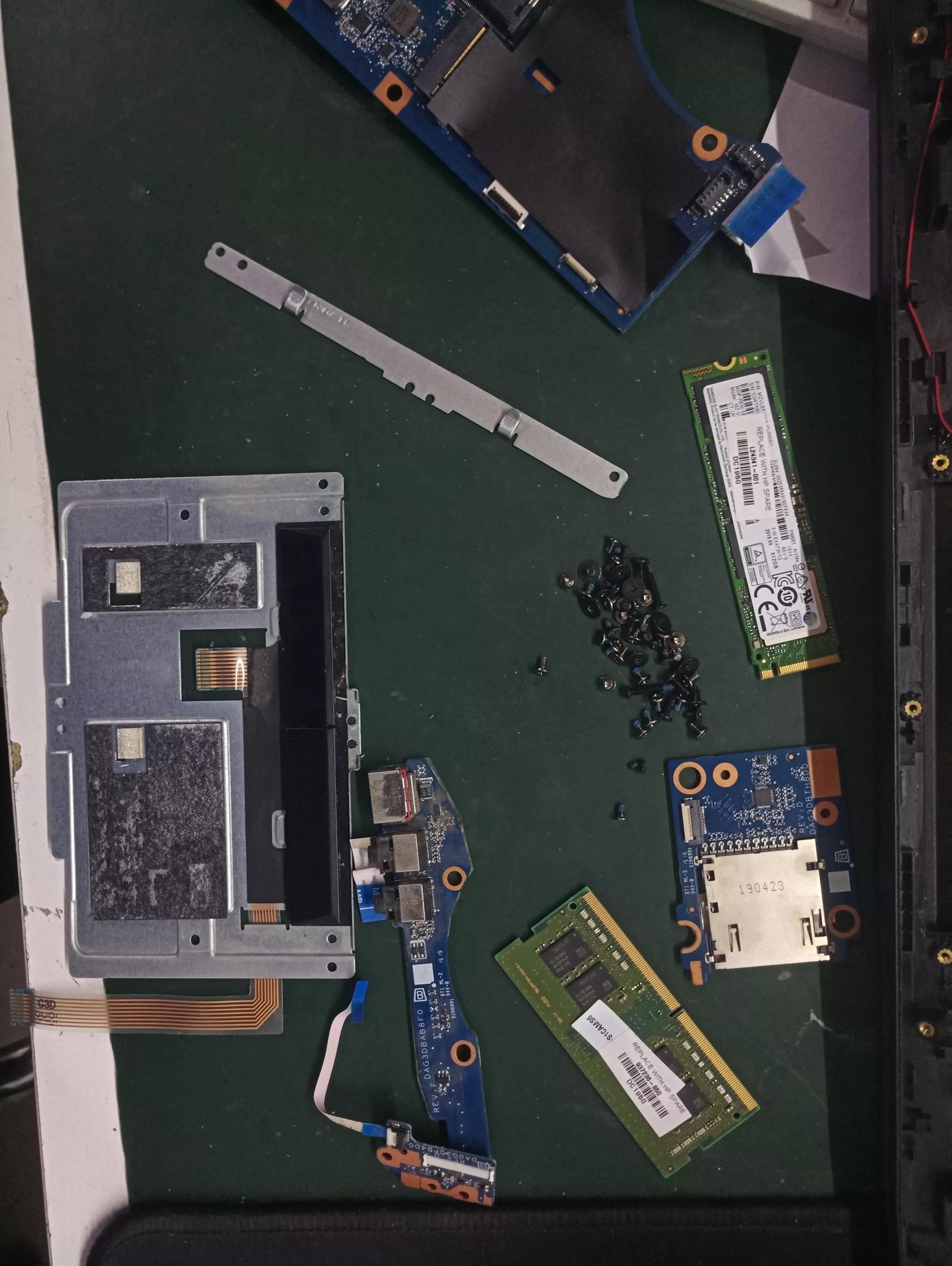 笔记本进水怎么办,笔记本进水开不了机