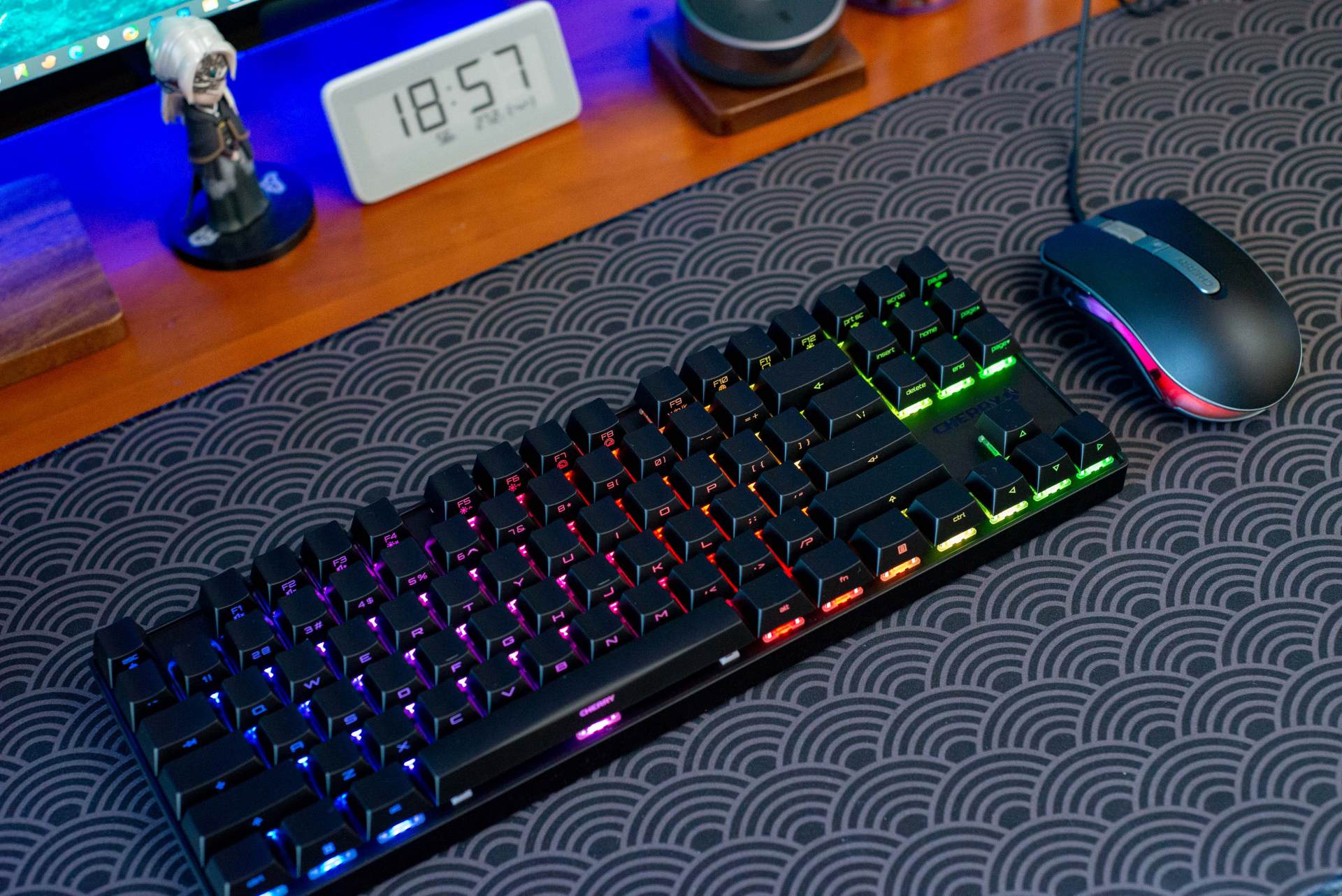 cherrymx8.2鏃犵嚎鏈烘閿洏,cherrymx8.2鏈烘閿洏