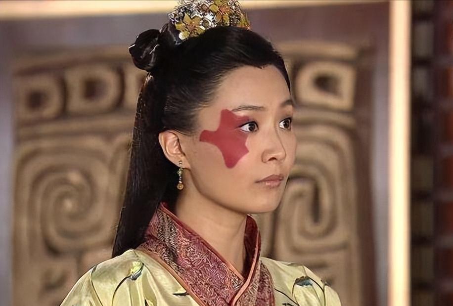 钟无艳与夏迎春真实画像,有事钟无艳无事夏迎春讽刺什么