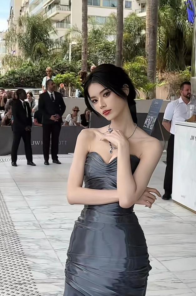 千万粉丝网红在巴黎被抢劫,千万网红在巴黎被抢劫后续