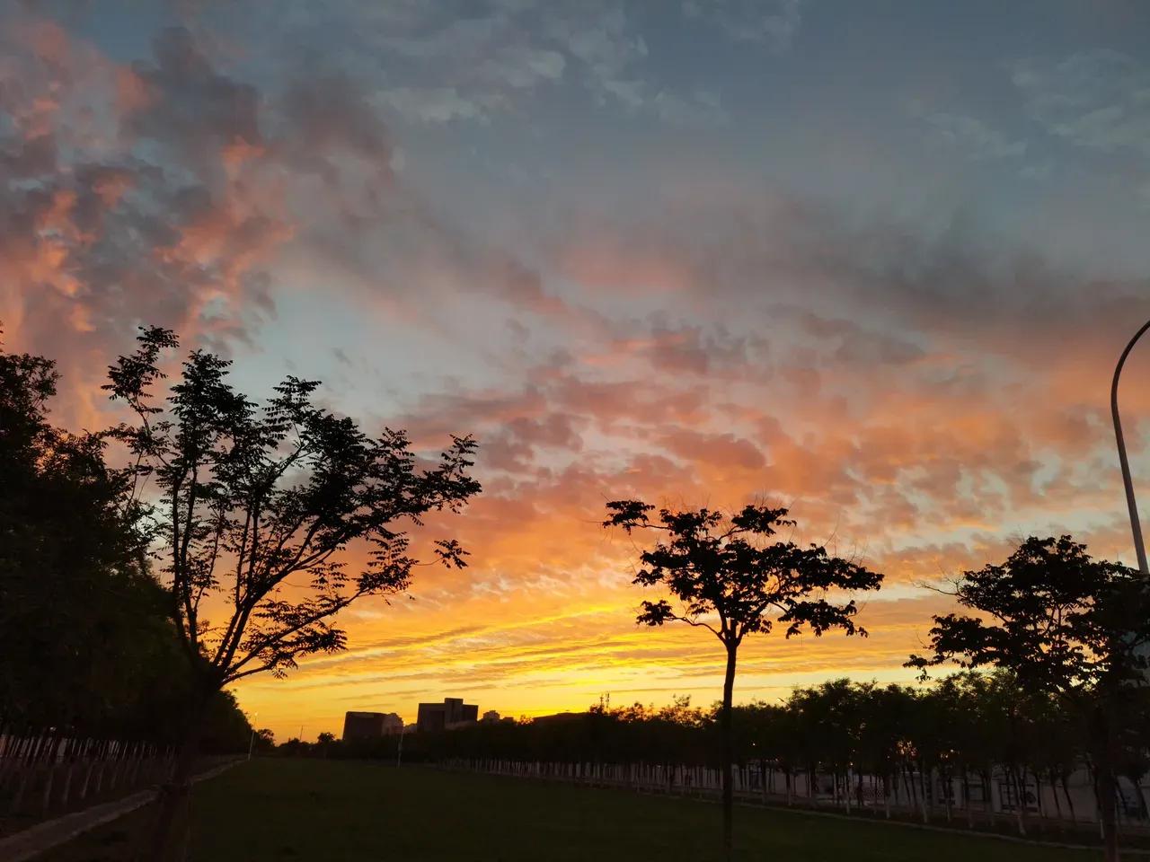 乔布斯演讲我生命中的三个故事,乔布斯著名励志演讲三个故事