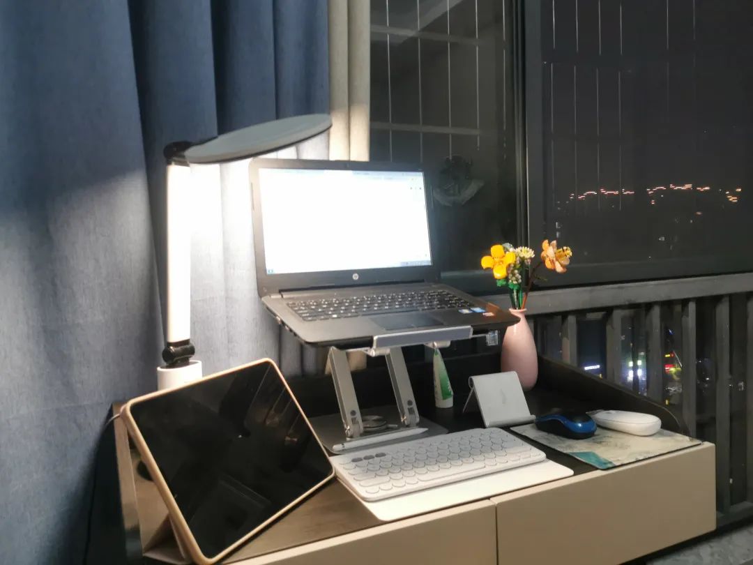 男医生给做乳腺检查,男医生进行乳腺检查