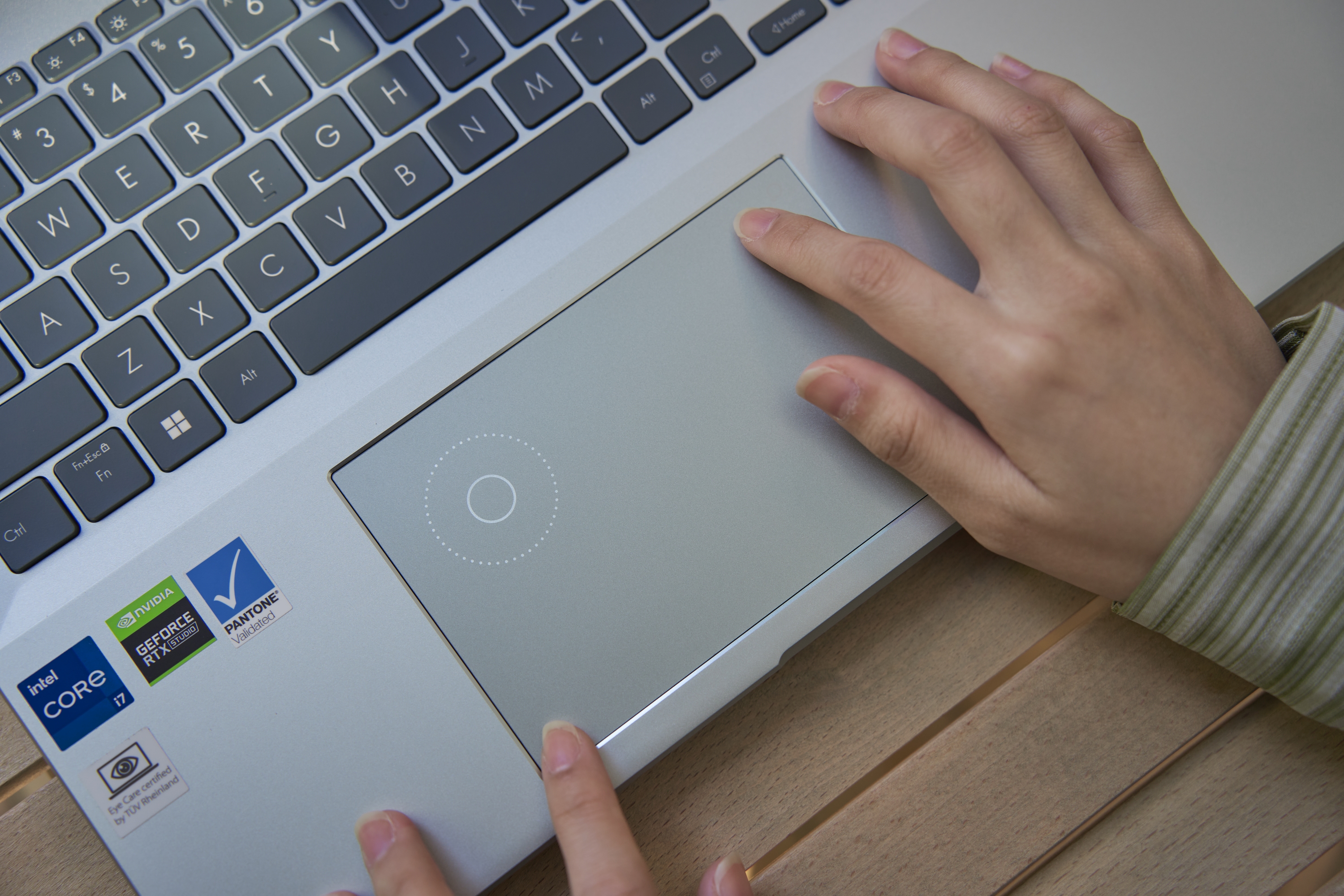 2023年最建议买的电脑有哪些,2023年最建议买的电脑