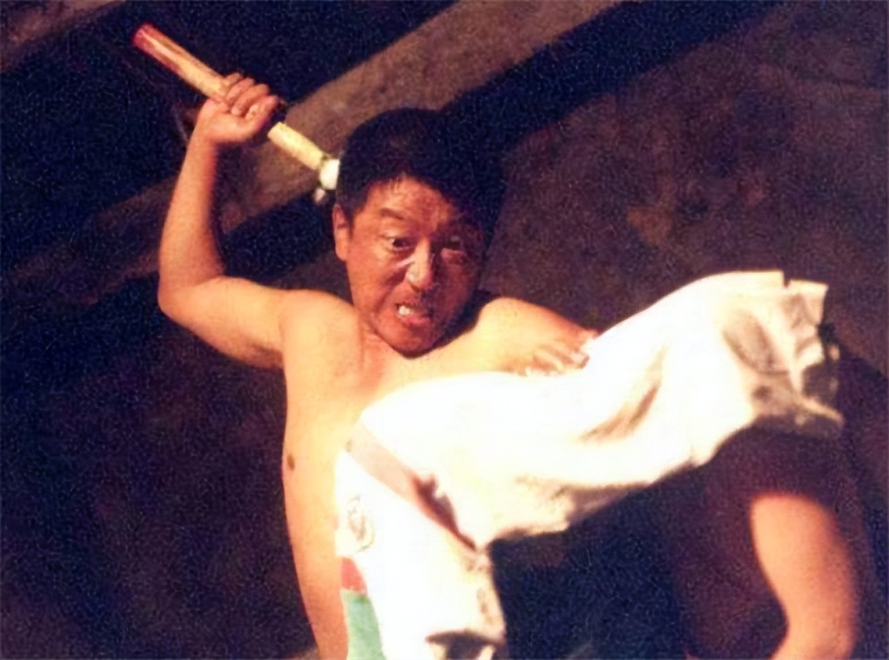 白宝山袭击装甲兵司令部,白宝山夜袭装甲兵