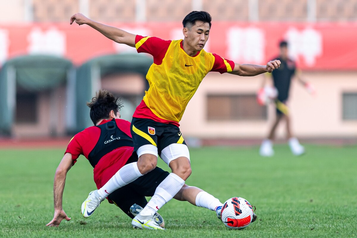 中国男足对韩国现场直播,中国男足对阵韩国直播