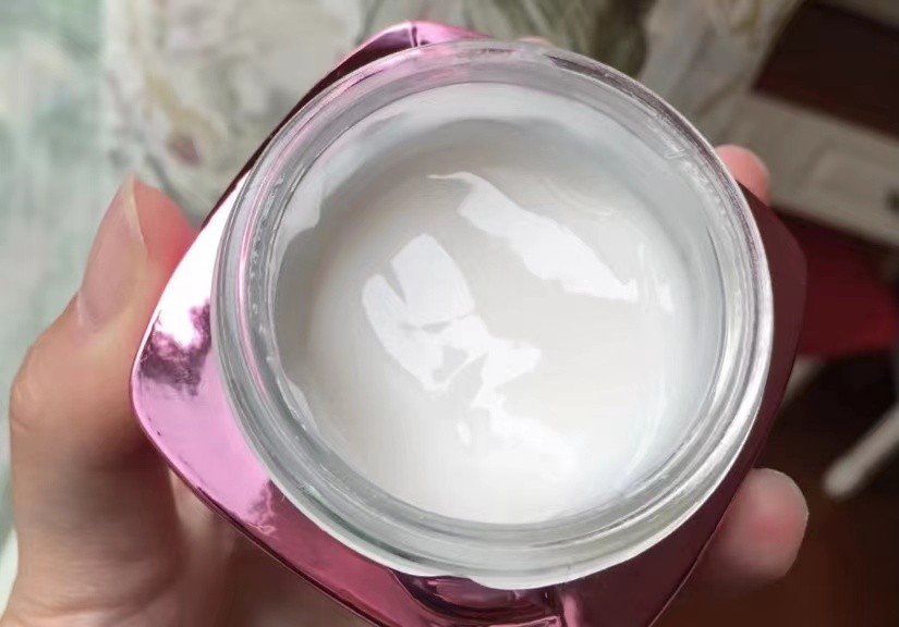 40多岁欧莱雅哪款适合自己,四五十岁的买面霜用什么牌子最好