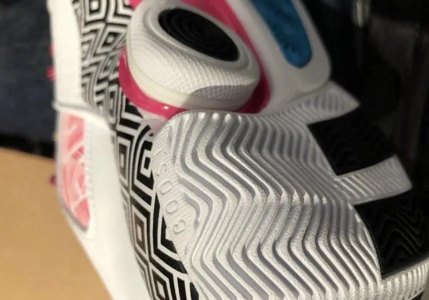 阿里纳斯篮球鞋回归,阿里纳斯篮球鞋纯黑