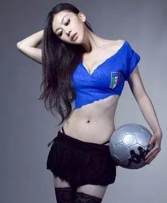 各国足球拉拉队美女服装,女足球拉拉队图片