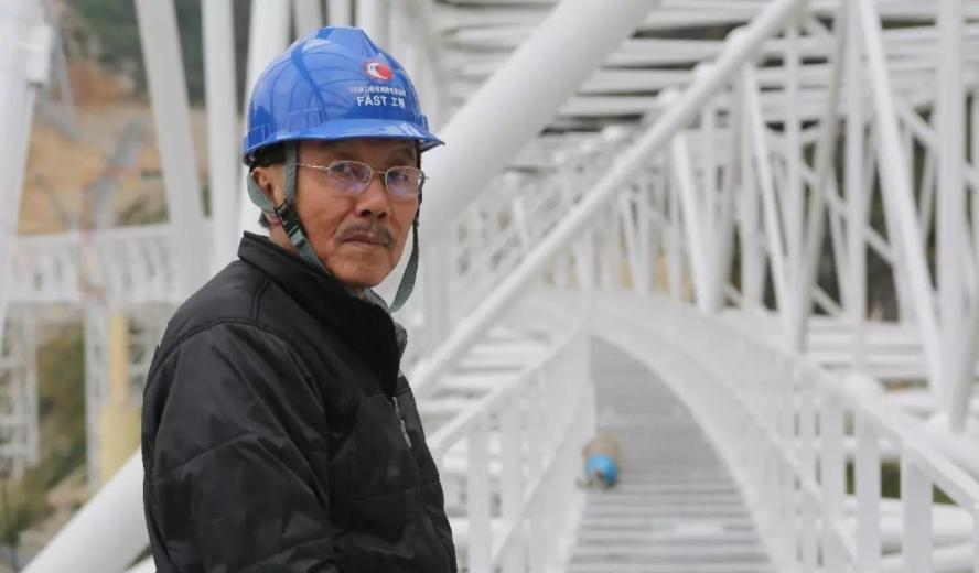 中国天眼接收到30亿光年外的强烈信号，真的是外星人？要回复吗？