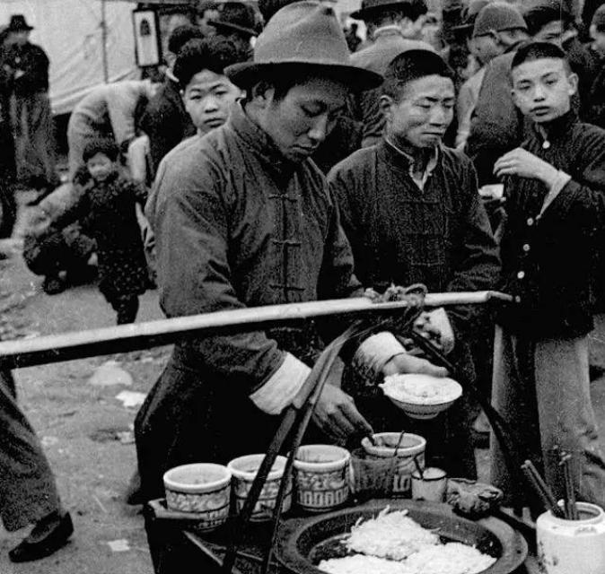 姘戝浗鏃舵湡瀛よ韩闂笂娴烽潬缁忓晢鍙戝,姘戝浗鏃舵湡鐢蜂汉