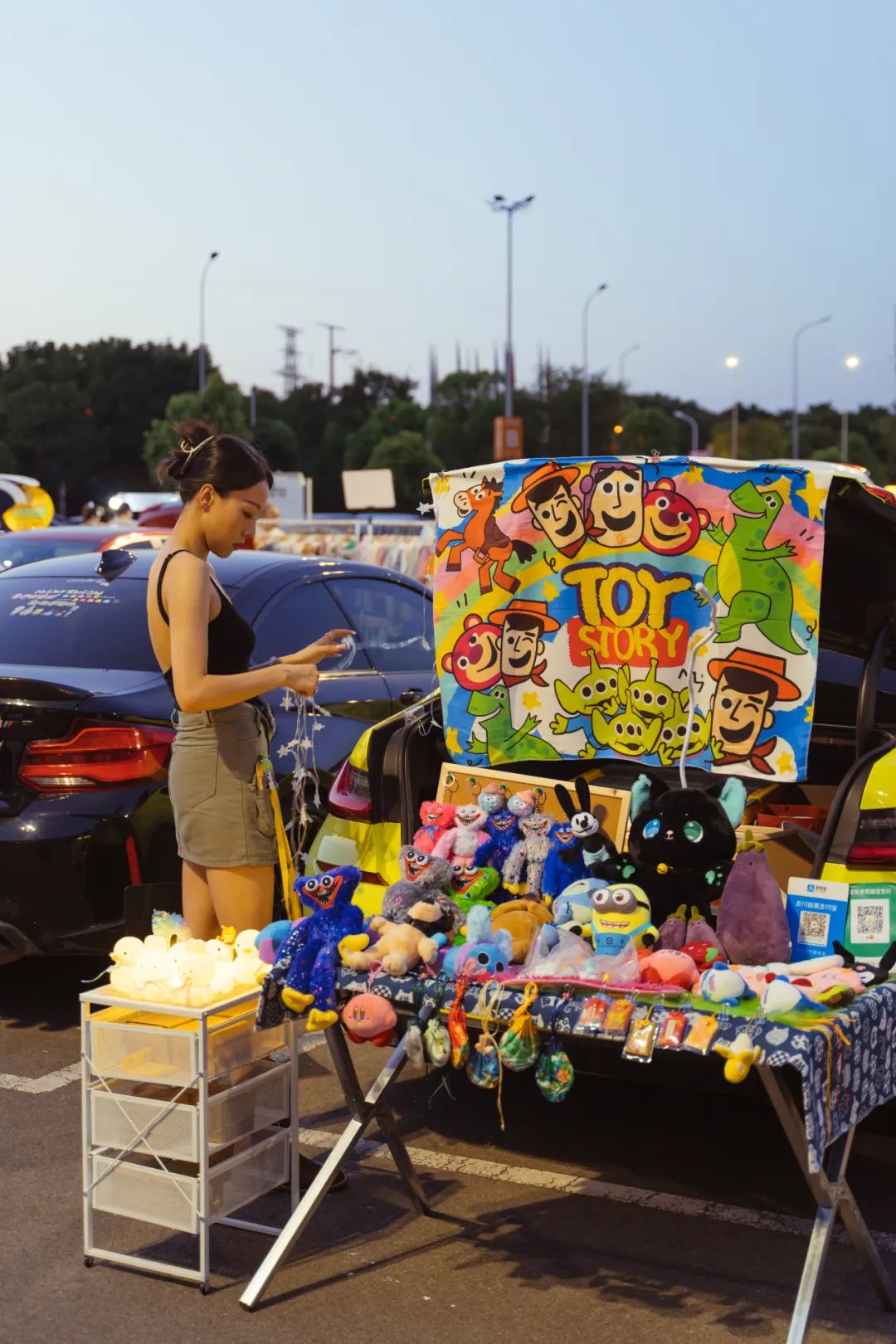 摆摊日入两千,摆摊日入一两千